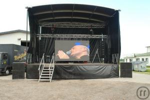 4-Open Air Bühne "Smartstage 50" - Echter Eyecatcher mit Rundbogen und sehr hoch!