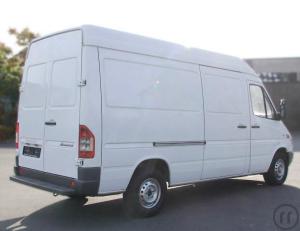 2-Transporter, Mercedes Sprinter, großer Kastenwagen