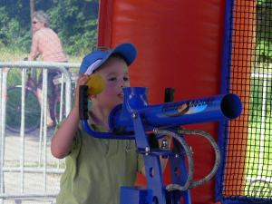 3-Shoot Air Softball Cannon mit professioneller Betreuung