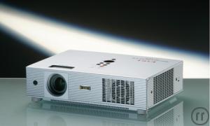 1-LCD Video Datenprojektor Beamer EIKI LC-XB41 4000AL
