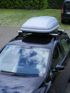 Dachbox 200l 110cm x 70cm mit Grundträger bei Kassel an der A7. Passt auf jedes Auto mit Dachreling.