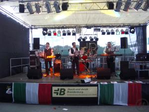 4-Buchen Sie unsere Party-Bands, ob Duo, Trio, Quartett oder Galaorchester in allen Bundesländern