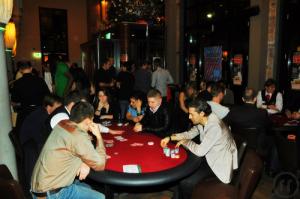 2-Poker - mobiles Casino mieten. Pokertische, Pokerdealer für Ihre Feier & Party - Texas H...