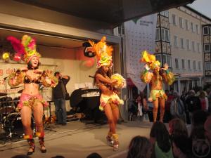 4-Samba Show, Flamenco-Tänzerinnen, Karibik-Show, SAMBA-Tänzerinnen u.v.m. zu buchen scho...
