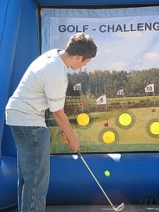 1-Golf Challenge / Golf Torwanschiessen / Schusswand für Golfaktion buchen
