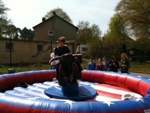 Bullriding Bullenreiten Das macht Spaß !!!