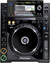 1-Pioneer CDJ 2000