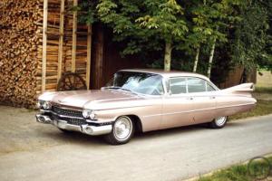 1-Cadillac Sedan 1959