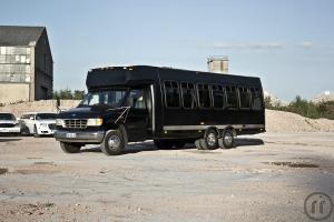 5-**Die MEGA Partymaschine** US Schoolbus / Partybus in black - 14 Personen -