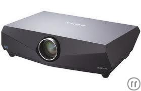 1-Sony VPL-FE40