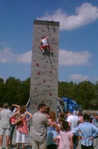 2-mobile Kletterwand,  8 Meter
bundesweite Vermietung