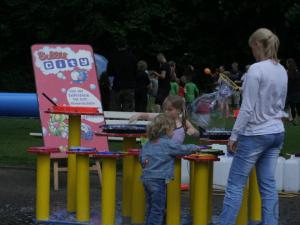 3-Bubble City (Seifenblasenspaß) / Riesenseifenblasenaktion mieten auf Events