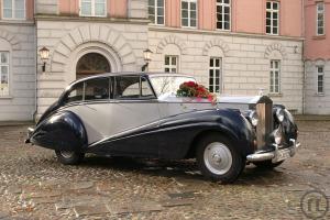 4-Oldtimer Rolls-Royce Silver-Wraith von 1952 mit Chauffeur für Hochzeiten und andere Anlä...