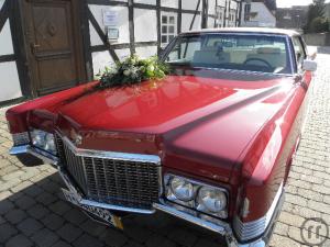 4-Ein Traum in Rot und Weiß......Cadillac Sedan deVille  Modell " San Mateo "