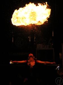 Feuershow, Hochzeitsfeuershow, LED-Show, Schwarzlichtshow - Ambrosia van Serpens
