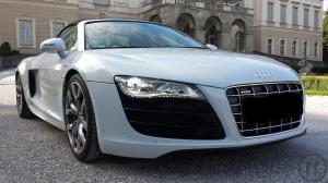 Details zu Audi R8 V10 Spider - R8 Cabrio mit Lamborghini-Motor - Zustellung europaweit (A,D,CH ..)