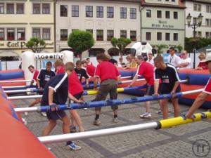 Human Footballtable / Riesenkicker / Fussballkicker / Menschenkicker / Fussballfeld / Humankicker