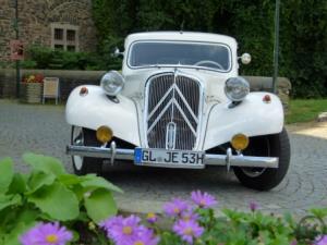 1-Hochzeitsauto - Oldtimer Citroen - Brautauto - Hochzeitswagen - Hocheitsfahrten - Filmauto