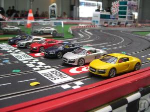 3-Carrera Rennbahn XXL / Slotcar Racing Bahn mit 4 Spuren und Zeitmessung im Verleih für Veran...