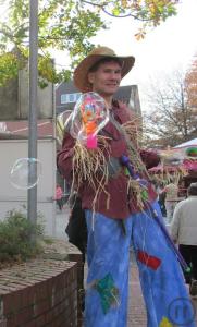 3-Riesenseifenblasen - als Show, Walkact oder zum Mitmachen. (Publikumsmagnet, Geschenk, Stadtfest)