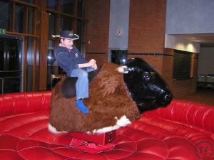 1-Rodeo/Bullriding – Wer ist der wahre Cowboy ?