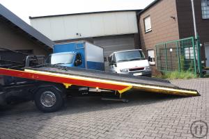3-Abschleppwagen mit Schiebeplateau und Brille