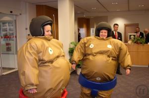 4-Sumo-Wrestling: Riesenspaß auch für Zuschauer