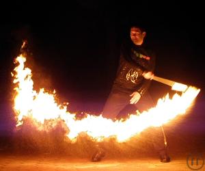 2-Carol of Flames, eine weihnachtliche Feuershow