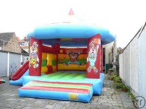 Hüpfburg Circus , Zirkus mit seitlicher RUTSCHBAHN 4 x 5 Meter mit original Circusdach Angebotspreis