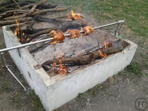 5-Spanferkelgrill und traditioneller Lammgrill aus Edelstahl, auch geeignet für große Ro...