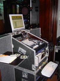 1-Mobile Discothek mit DJ, Lichtanlage , Musikanlage und auf Wunsch Karaoke