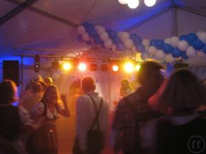 1-DJ Team / Mobildisco / Partydisco für Events, Parties und mehr buchen