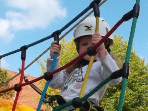 2-Hochseilgarten für Kinder Mobiler Klettergarten / Kinder Kletteraktion für Veranstaltun...