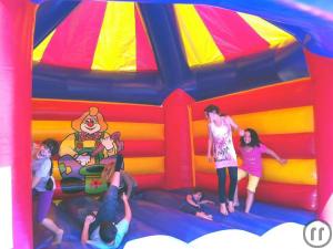 3-Hüpfburg Zirkus - mit Sonnen- und Regendach 6 x 5 Meter / Clown / Manege