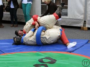 4-Sumo Wrestling / Sumokämpfen mit Anzügen für Spiel und Spaß im Verleih