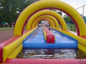 WATERSLIDE / WASSERRUTSCHE / RUTSCHBAHN / WASSERRUTSCHBAHN