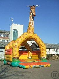 1-Hüpfburg Giraffe