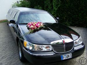 2-schwarze Stretchlimousine 8,6 m lang mieten!