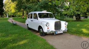 2-Hochzeitstaxi Traumhaftes, weißes Londontaxi für Hochzeits- und Sonderfahrten
