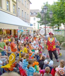 3-Zauberkünstler Wobby der lustige Zauberer