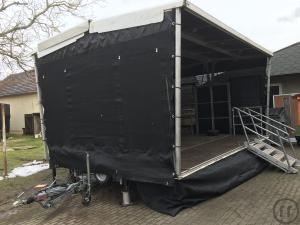 2-Veranstaltungsbühne / Mobile Trailer Bühne 6x4m