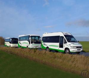 Kleinbusse für bis zu 8 Personen