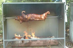 Schweinegrill, Grill