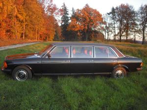 2-Mercedes Boonacker 240D 8 Sitzplätze Hochzeitsauto Oldtimer Geburtstagsgeschenk Filmauto Str...