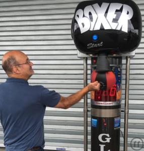 2-Boxautomat / Kraftmesser / Schlagkrafttrainer für Messe & Event mieten