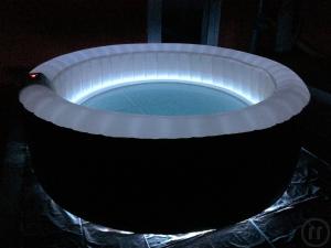 2-transportabler aufblasbarer Whirlpool / Jacuzzi / Hot Tub mieten