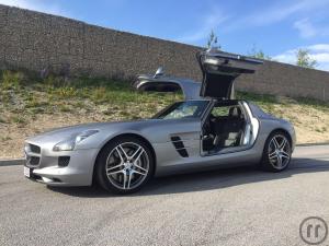 Mercedes Benz SLS AMG