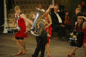 3-DAMEN-Marching-Actionband!
Ladies-Brassband! Viel Spass!