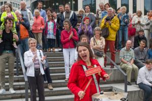 4-DAMEN-Marching-Actionband!
Ladies-Brassband! Viel Spass!