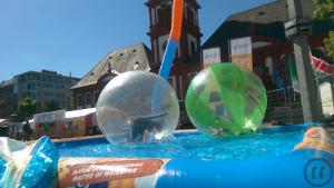 Aqua Balls / Aqua Zorbing / Wasserball Arena / Water-Walking Balls inkl. 1 Eventbetreuer + Pool 6x6m